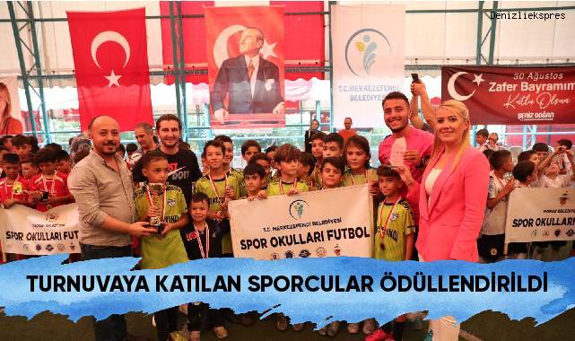 Turnuvaya katılan sporcular ödüllendirildi