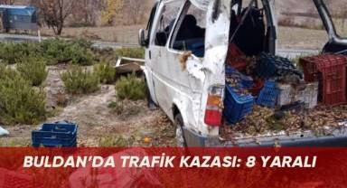 Buldan'da Trafik Kazası 8 Yaralı
