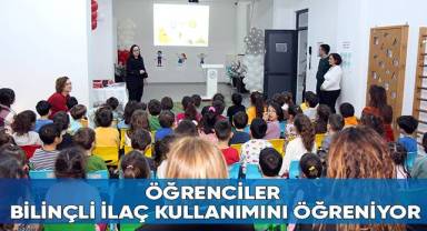 Öğrenciler Bilinçli İlaç Kullanımını Öğreniyor