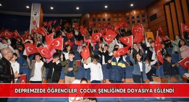 Depremzede öğrenciler, çocuk şenliğinde doyasıya eğlendi