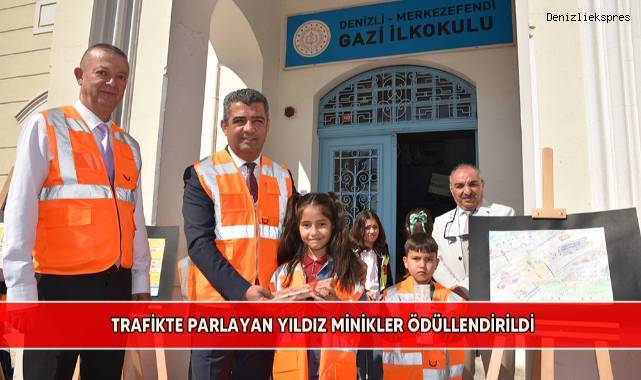 Trafikte parlayan yıldız minikler ödüllendirildi