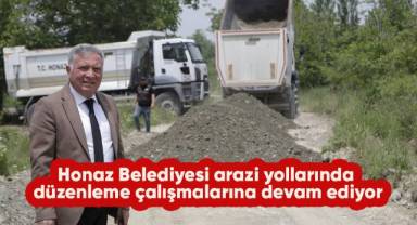 Honaz Belediyesi arazi yollarında düzenleme çalışmalarına devam ediyor