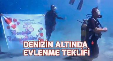 Denizin altında evlenme teklifi
