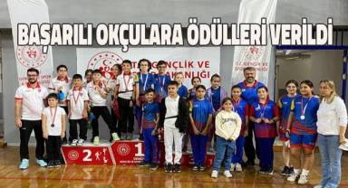 Okçuluk müsabakalarında dereceye giren sporculara ödülleri verildi