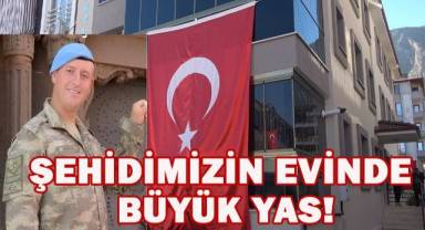 Şehit Piyade Uzman Çavuş Mehmet Serinkan'ın evinde taziye çadırı kuruldu