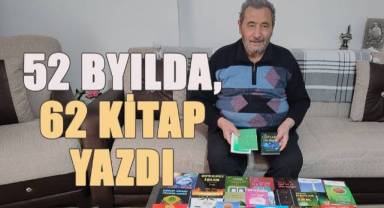 Gözü görmeyince kitabını büyüteç yardımıyla kaleme aldı