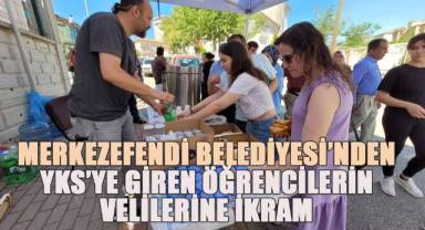 Merkezefendi Belediyesi'nden YKS'ye giren öğrencilerin velilerine ikram