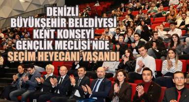 Gençlik Meclisi’nde demokrasi şöleni