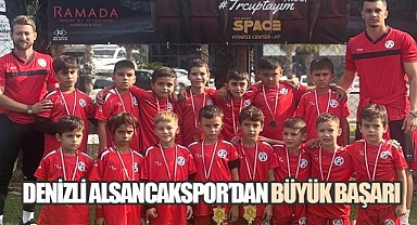 Denizli'nin genç yetenekleri Denizli Alsancakspor Kuşadası'ndan madalyalarla döndü