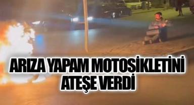 Elektrikli Motosiklet Arızalandı, Sürücü Yol Ortasında Ateşe Verdi