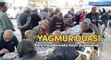 Kent meydanında hayır düzenlendi