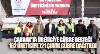 Çardak'ta Üreticiye Gübre Desteği: 162 Üreticiye 721 Çuval Gübre Dağıtıldı